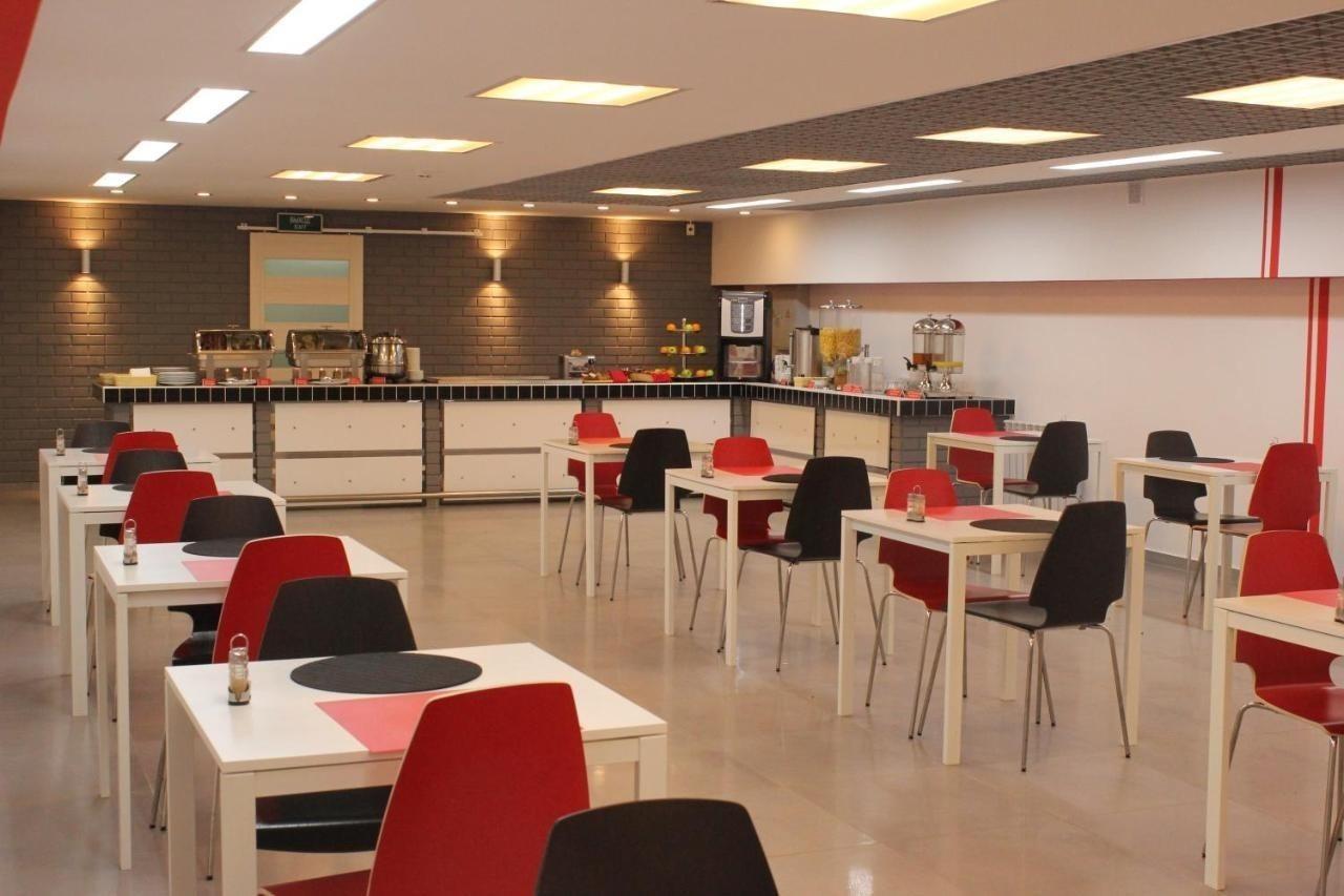 גומל Chisto Hotel מראה חיצוני תמונה